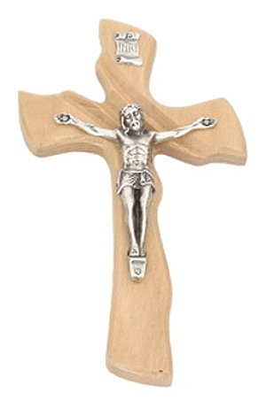 Kríž drev. mašľový s korpusom (017) - prírodný